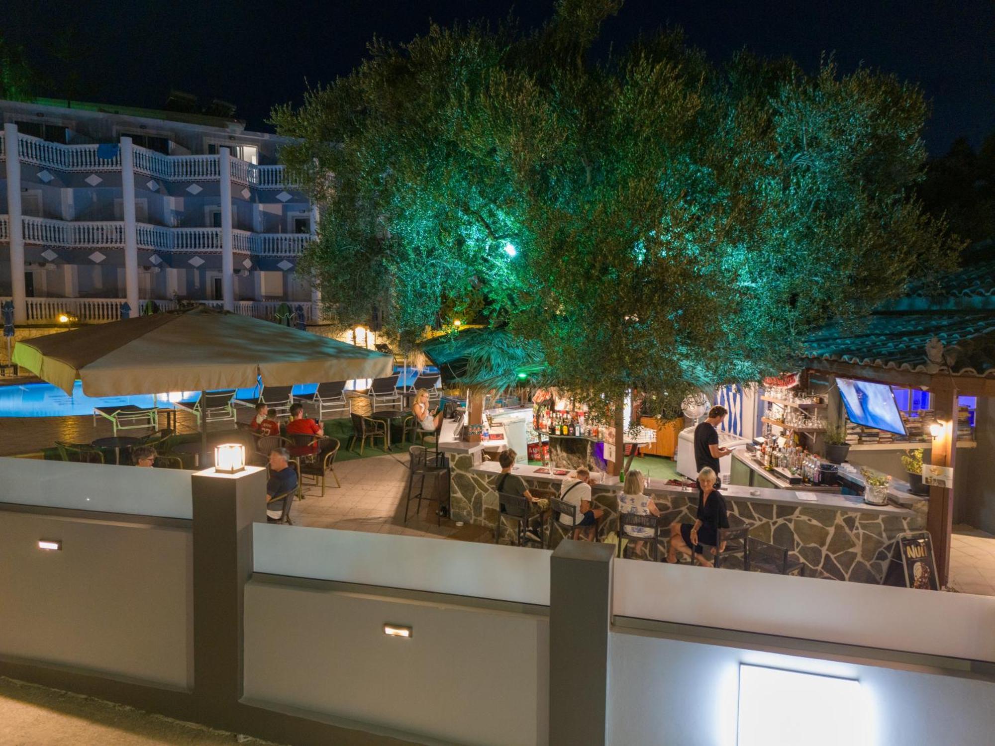 Callinica Hotel Циливи Экстерьер фото