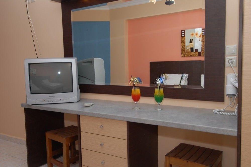 Callinica Hotel Циливи Экстерьер фото