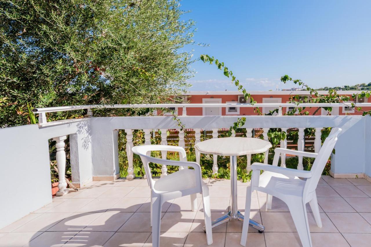 Callinica Hotel Циливи Экстерьер фото